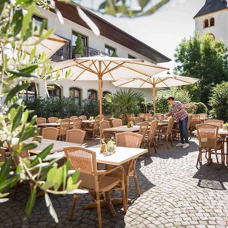 Schmidtburger Hof Hotel *