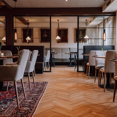 Hotel Schmidtburger Hof - Landhotel, Restaurant & Sauna Weiler bei Monzingen