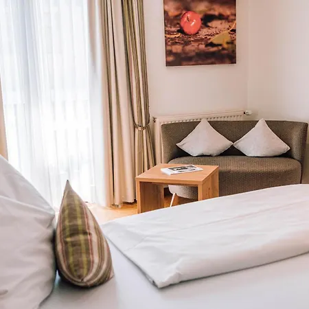 Schmidtburger Hof 4*