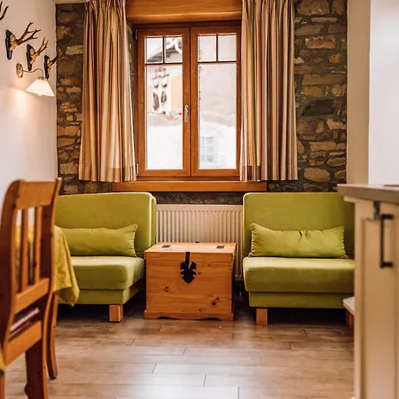 Schmidtburger Hof Szálloda