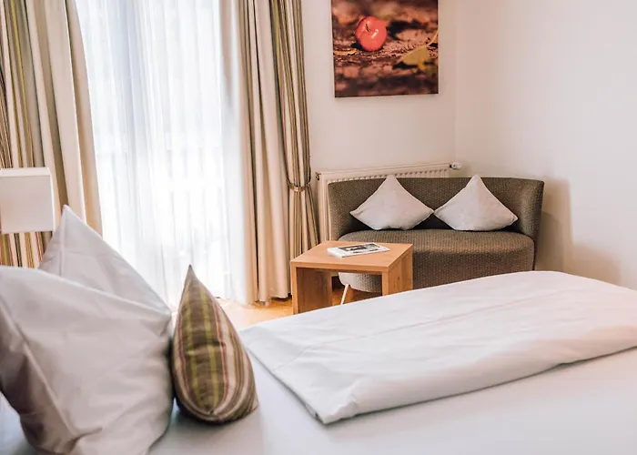 Schmidtburger Hof 4*